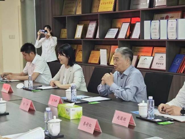 7117ed6f467f0cb0afbaafbc9887c9b